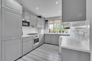 Flat 2, 91, Camrose Avenue, Edgware HA8 6ES