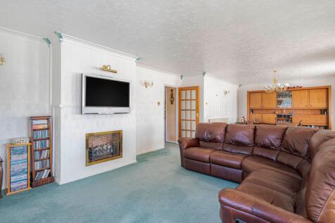 Founthill Avenue, Saltdean, BN2 8AW