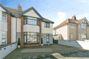 8 Kirby Gate, Herkomer Crescent, Llandudno LL30 2EX