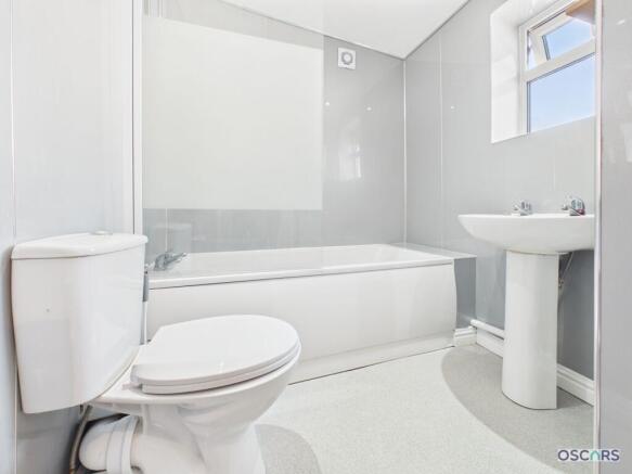 3 bed Terraced for sale Image 5