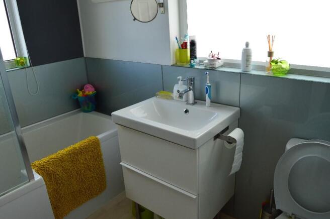 Photo 10
