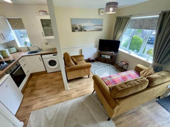 Lounge Kitchen