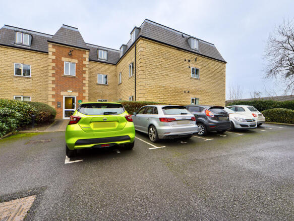 2 bed Ground Flat to rent Image 10