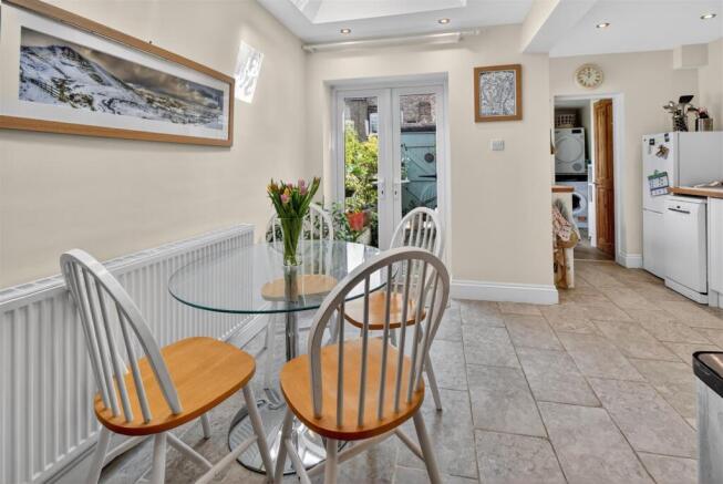 2 bed Terraced for sale Image 11