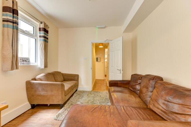 14  Bernard Road Living Room (2)