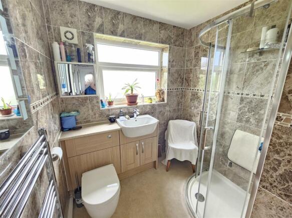 Shower Room.jpg