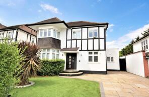 35, Cheyne Walk, Hendon, London NW4 3QH