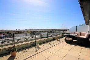 Flat 23, Davis House, Huguenot Drive, Enfield N13 5DQ