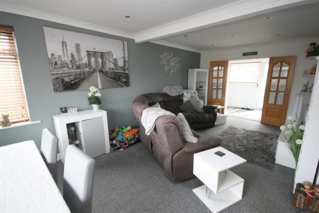 Lounge Dining Room