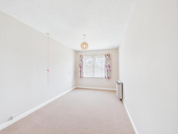 Apartment in Woodley, Wokingham - View 5