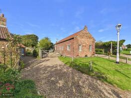 The Old Barn, Daggett Lane, Driffield YO25 4QS