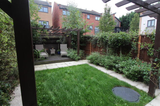 Photo 10