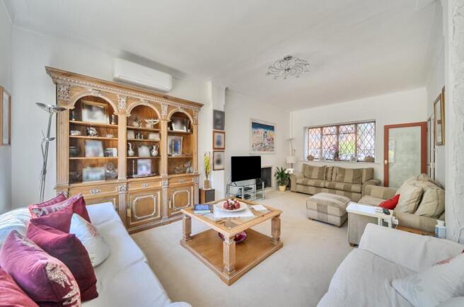 Davidson Frost-Wellings, DFW, Brockley Avenue, Sta