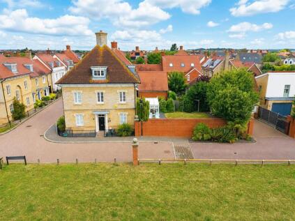 Arlington Square, South Woodham Ferrers