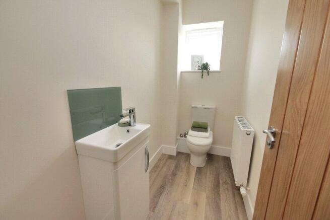 3 bed Semi-Detached for sale Image 5