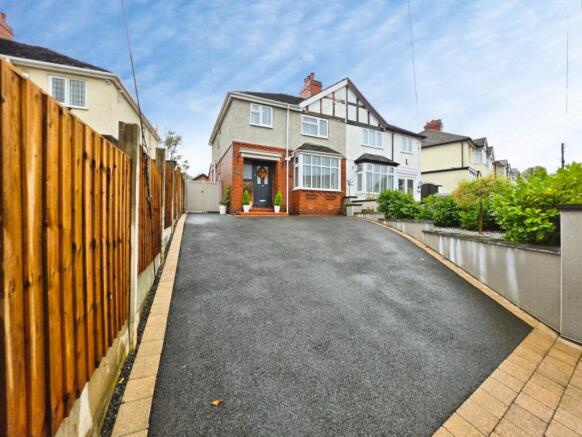 3 Bedroom Semi-Detached in ST6 7LB