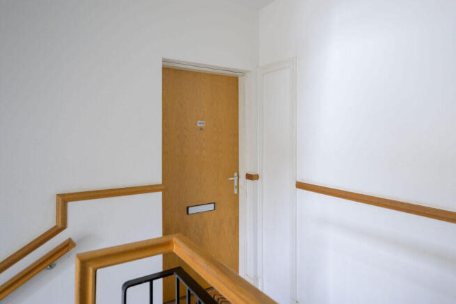 Flat 4, 19 Stance Place, Larbert FK5 4FA photo 4