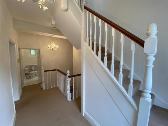 FIRST FLOOR STAIRS & LANDING