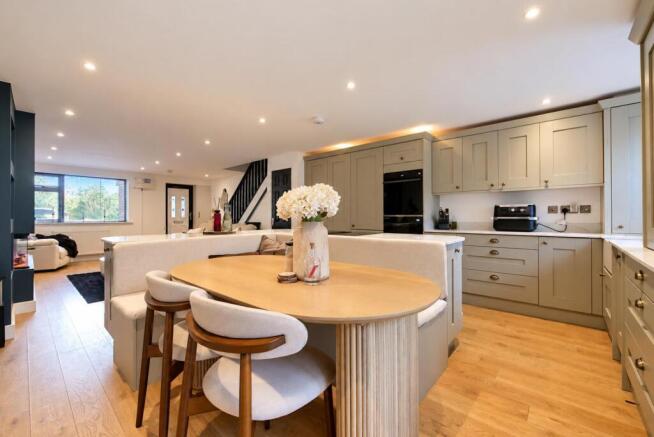 Kitchen/Dining Area