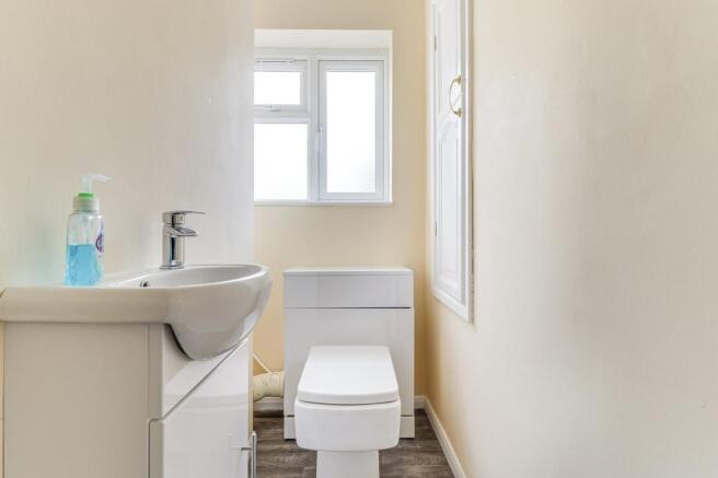 Cloakroom/WC