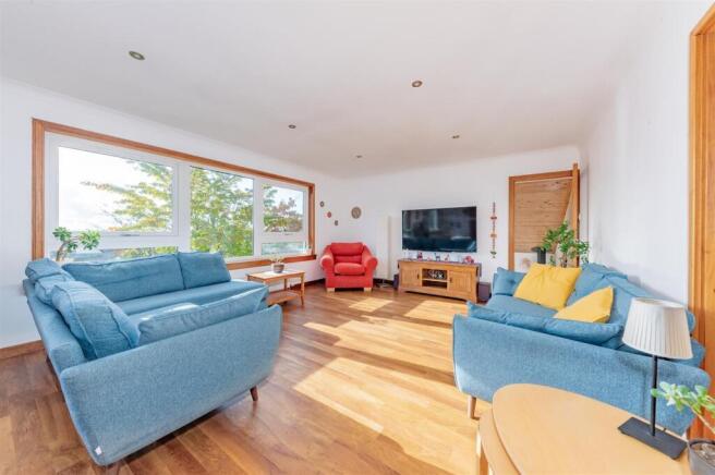 20 The Logan Liff-6.JPG