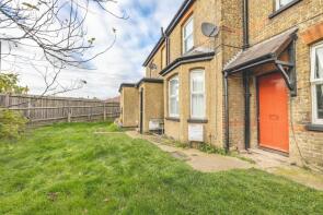 Flat 2, 202 Medlar Court, Uxbridge Road, Slough SL2 5NX
