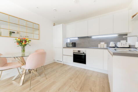 Riverside House, Thomas Blake Avenue, Southampton, SO14