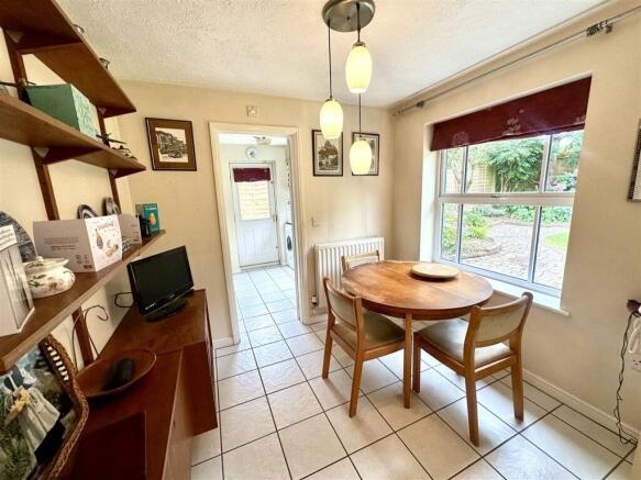 BREAKFAST ROOM