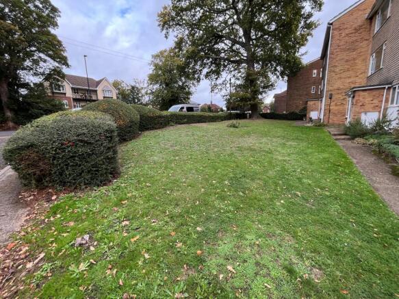 Front com garden