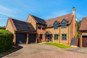 8, Hanbury Croft, Bromsgrove B60 4BF