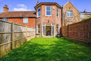 2, High Beech Cottages, High Beech Close, St. Leonards-on-sea TN37 7BZ