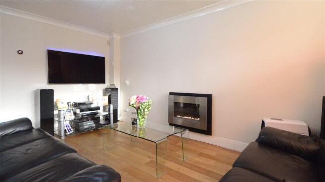 Lounge 1