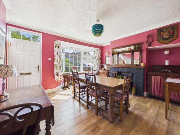4 bed Detached for sale Image 10