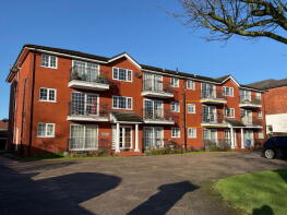 9, 23 25 Westleigh Court, Queens Road, Southport PR9 9HN