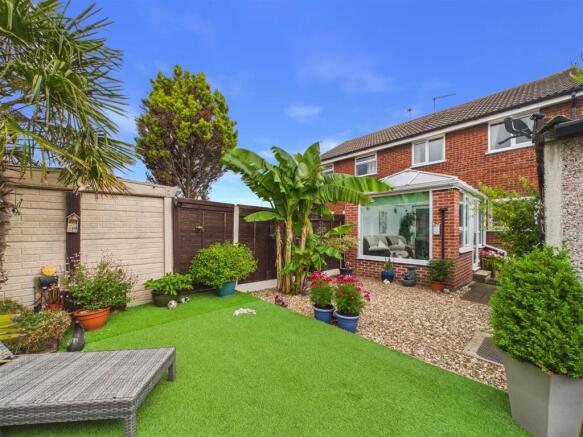 3 bed Semi-Detached for sale Image 12