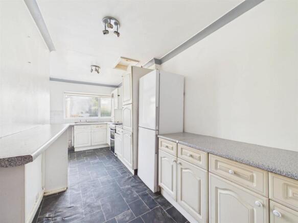 3 - Terraced House for Auction, Kingswood.jpg