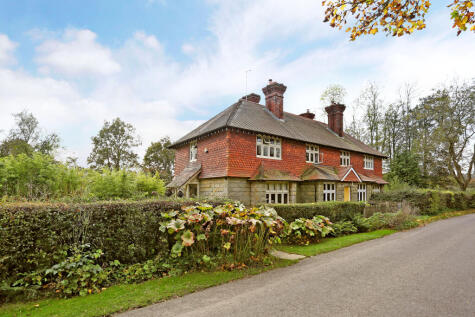 Station Approach, Ardingly, RH17