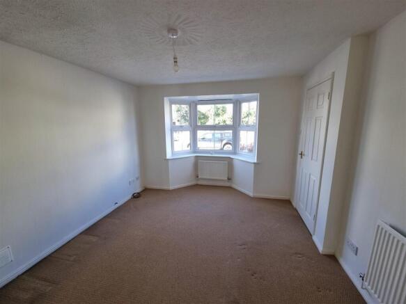Living Room.jpg