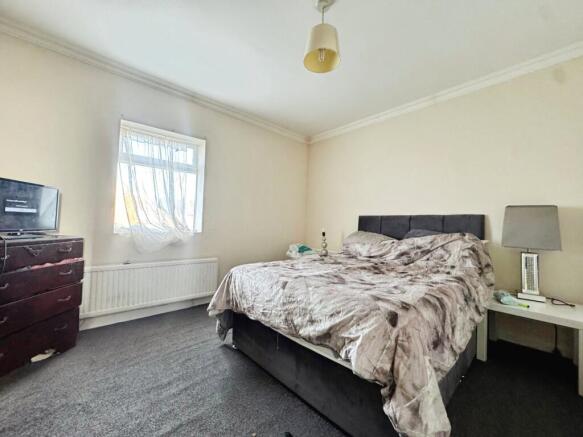 2 bed Terraced for sale Image 5