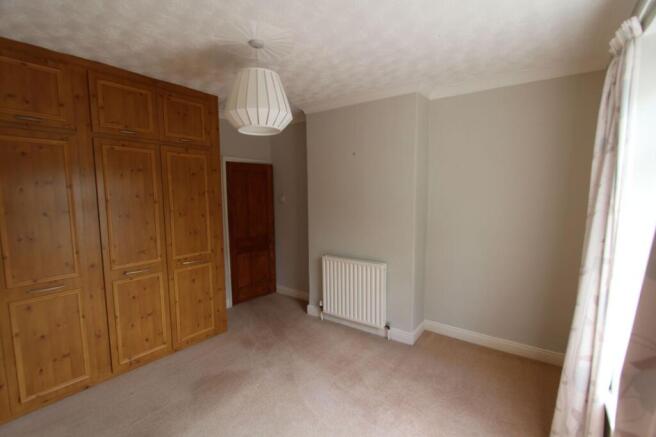 3 bed Not Specified to rent Image 8