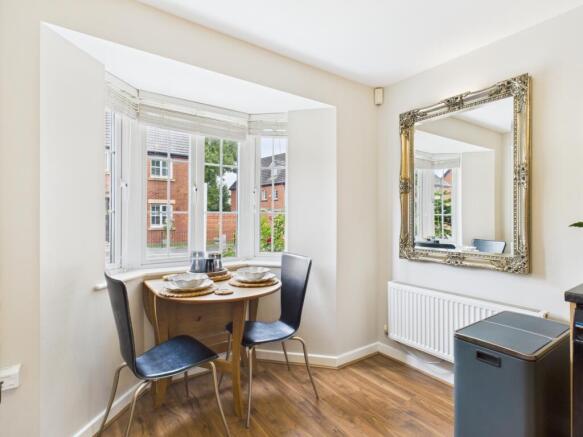 CAM03729G0-PR0097-STILL015