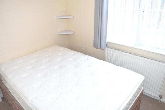 2 bed Park Home for sale Image 12