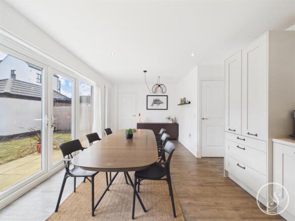 3 bed Detached for sale Image 10