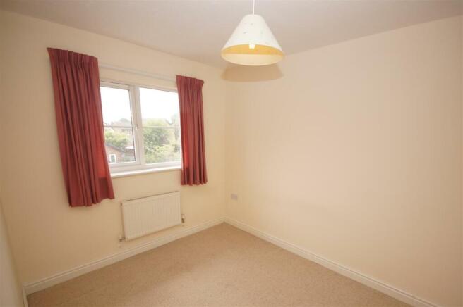Bedroom 2.JPG