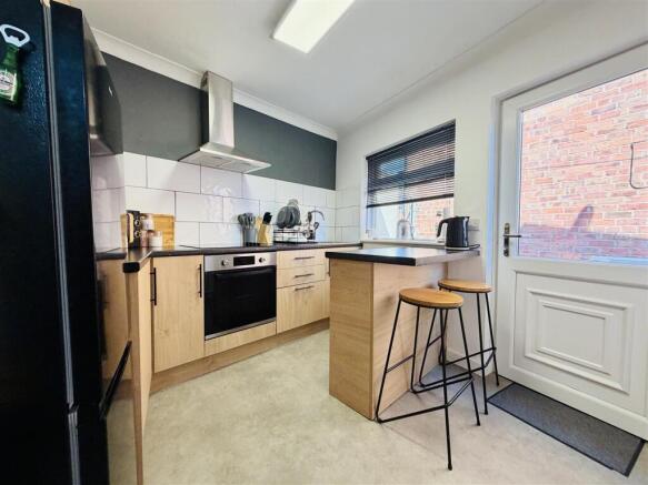 2 bed Terraced for sale Image 9