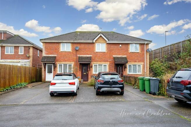 Hornchurch Close, Radyr Way, HernCrabtree (3).jpg