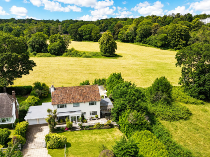 Knightwood Avenue, Lyndhurst, SO43