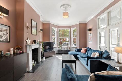Baldwyn Gardens, London W3