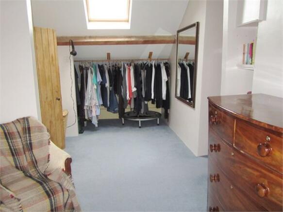 Dressing room/bedroom three