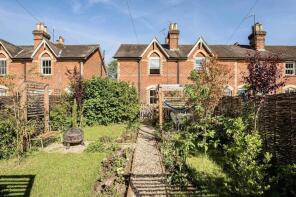 7, Lawnsmead, Wonersh, Guildford GU5 0PQ